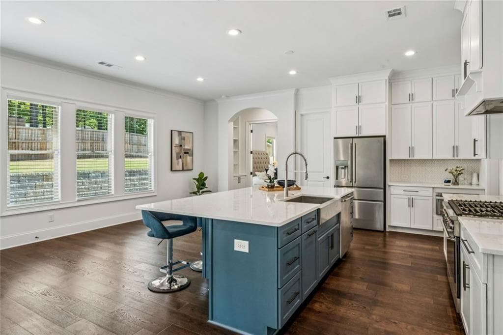 5 bedroom, 6 bathroom, 4,560 sq ft single family residence under contract at 4081 Longleaf Lane, Tucker, GA 30084 — photo 9