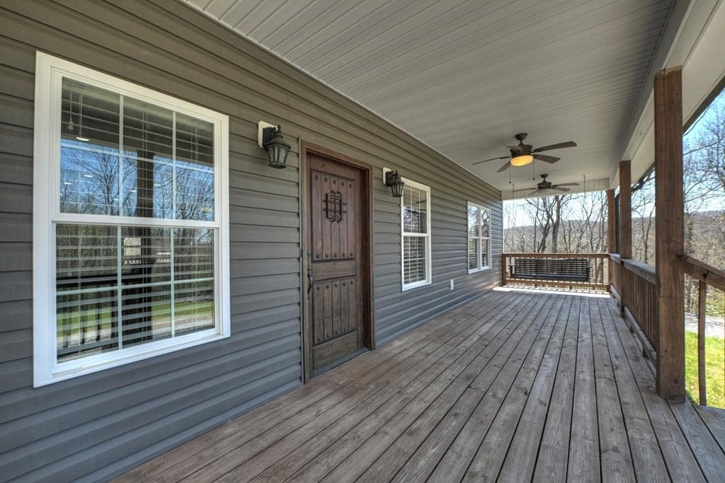 3 bedroom, 4 bathroom, 2,728 sq ft single family residence for sale at 1073 Old Burnt Mountain Road, Ellijay, GA 30536 — photo 6