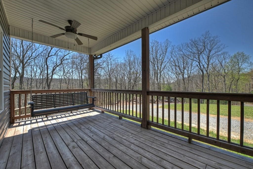 3 bedroom, 4 bathroom, 2,728 sq ft single family residence for sale at 1073 Old Burnt Mountain Road, Ellijay, GA 30536 — photo 7