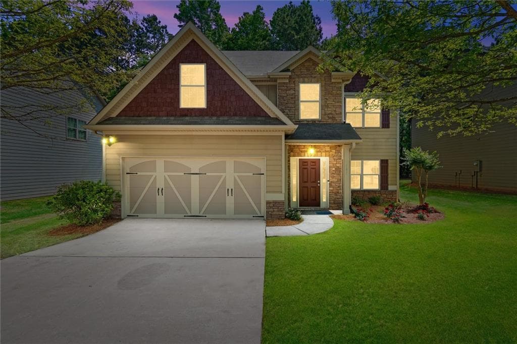 4 bedroom, 3 bathroom, 2,500 sq ft single family residence for sale at 103 Cliffhaven Circle, Newnan, GA 30263