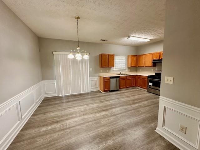 3 bedroom, 3 bathroom, 1,696 sq ft townhouse for sale at 3835 Dandridge Way, Duluth, GA 30096 — photo 2