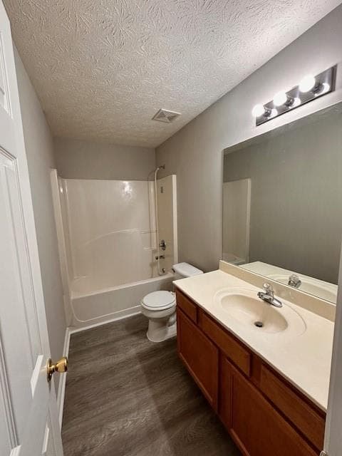 3 bedroom, 3 bathroom, 1,696 sq ft townhouse for sale at 3835 Dandridge Way, Duluth, GA 30096 — photo 7