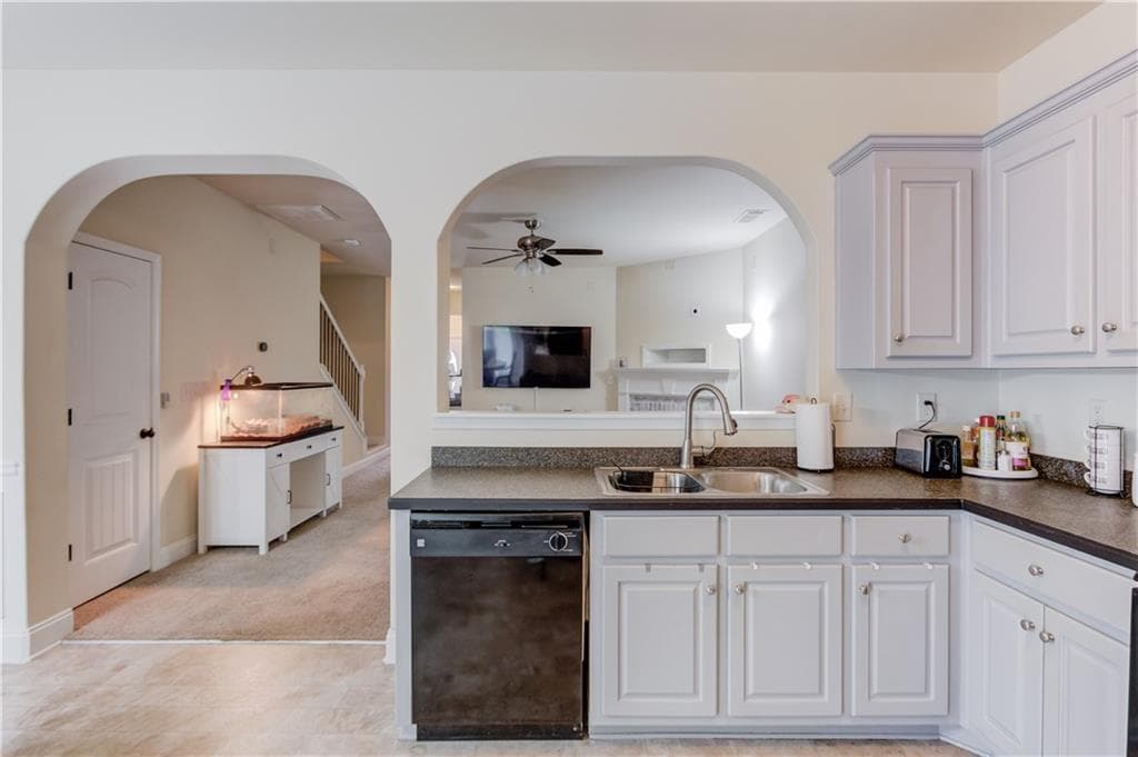 3 bedroom, 3 bathroom, 1,736 sq ft townhouse for sale at 181 Turtle Creek Drive, Winder, GA 30680 — photo 8