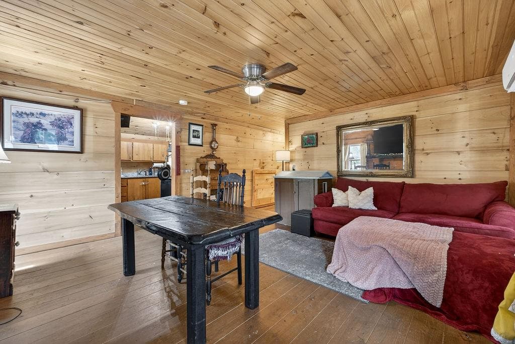 3 bedroom, 3 bathroom, 1,710 sq ft single family residence under contract at 2731 Tate Road, Blairsville, GA 30512 — photo 6