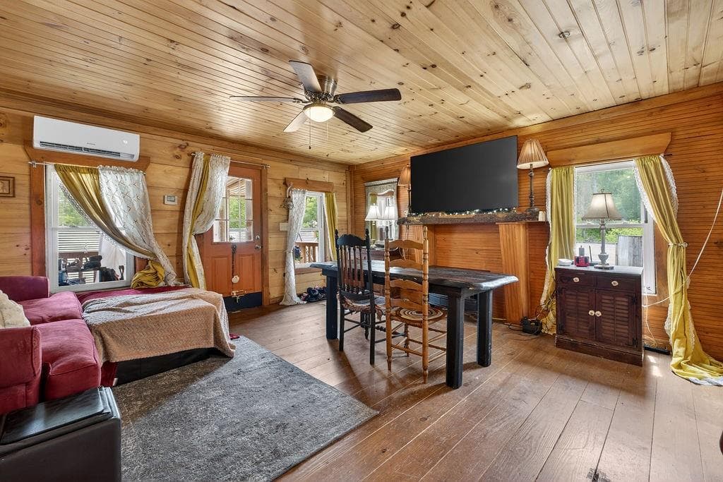 3 bedroom, 3 bathroom, 1,710 sq ft single family residence under contract at 2731 Tate Road, Blairsville, GA 30512 — photo 7