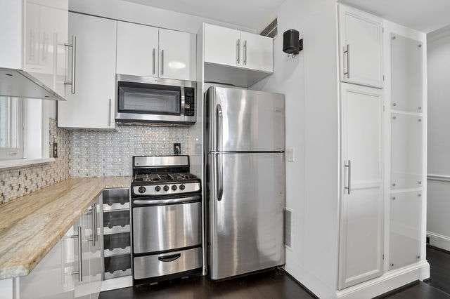 1 bedroom, 1 bathroom, 768 sq ft condominium for rent at 2840 Peachtree Road 408, Atlanta, GA 30305 for $1,650 a month — photo 9