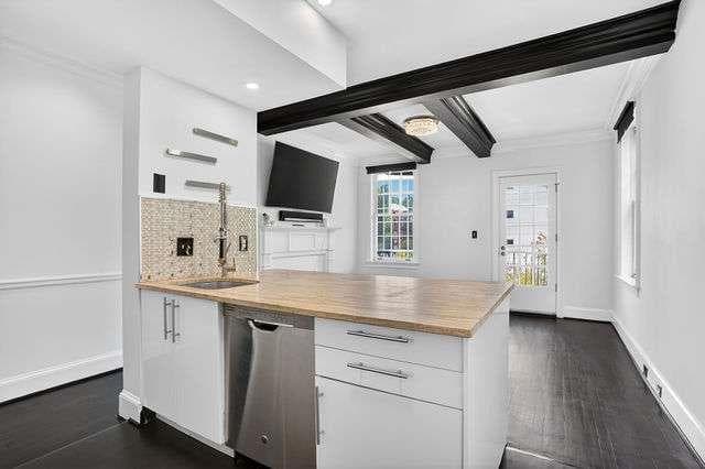1 bedroom, 1 bathroom, 768 sq ft condominium for rent at 2840 Peachtree Road 408, Atlanta, GA 30305 for $1,650 a month — photo 10