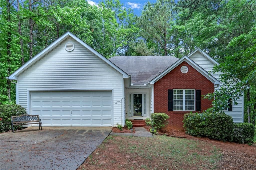 3 bedroom, 2 bathroom, 1,618 sq ft single family residence for sale at 237 Clearwater Drive, Monroe, GA 30655