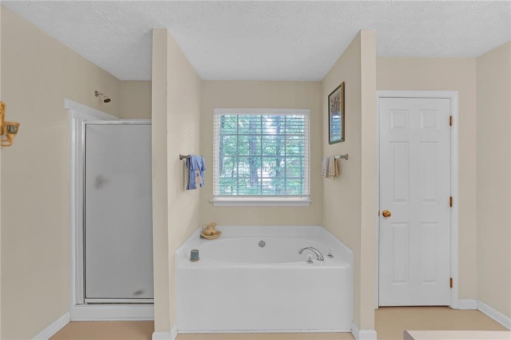3 bedroom, 2 bathroom, 1,618 sq ft single family residence for sale at 237 Clearwater Drive, Monroe, GA 30655 — photo 8