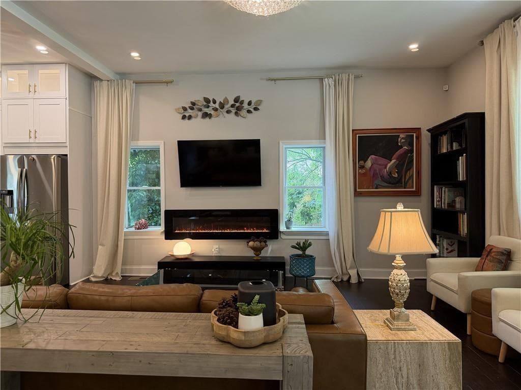 4 bedroom, 3 bathroom, 2,560 sq ft single family residence for sale at 256 1st Street, Atlanta, GA 30314 — photo 4