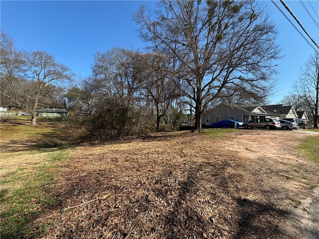 single family residence for sale at 555 Lawrence Street, Marietta, GA 30060 — photo 3
