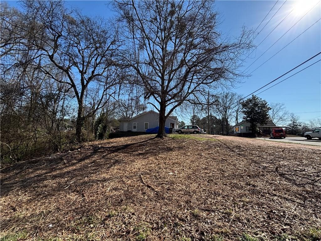 single family residence for sale at 555 Lawrence Street, Marietta, GA 30060 — photo 6