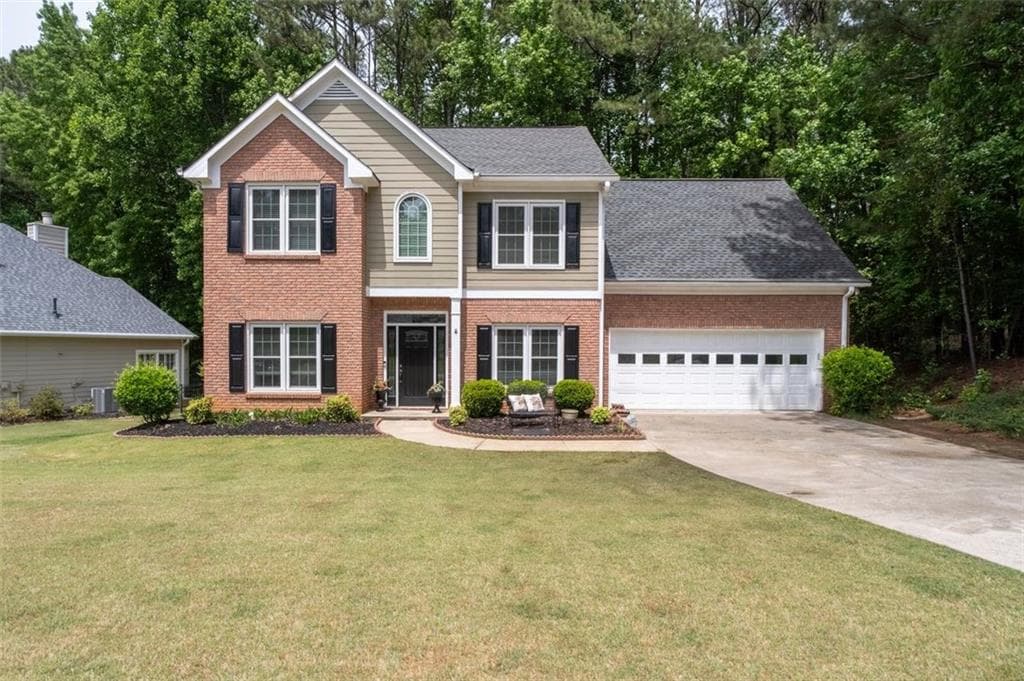 3 bedroom, 3 bathroom, 2,147 sq ft single family residence for sale at 2950 Ivey Ridge Lane, Roswell, GA 30076