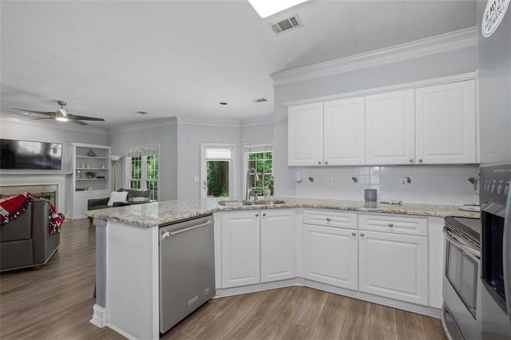 3 bedroom, 3 bathroom, 2,147 sq ft single family residence for sale at 2950 Ivey Ridge Lane, Roswell, GA 30076 — photo 10