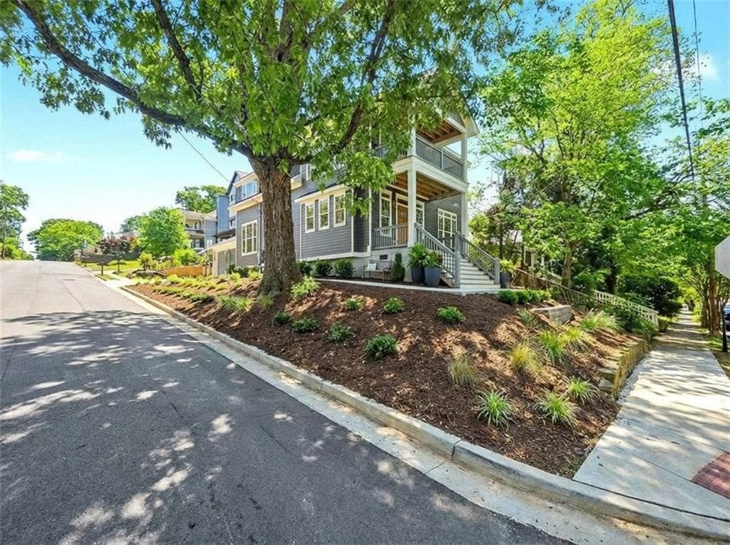 4 bedroom, 3 bathroom, 2,000 sq ft single family residence for sale at 113 Vanira Avenue, Atlanta, GA 30315