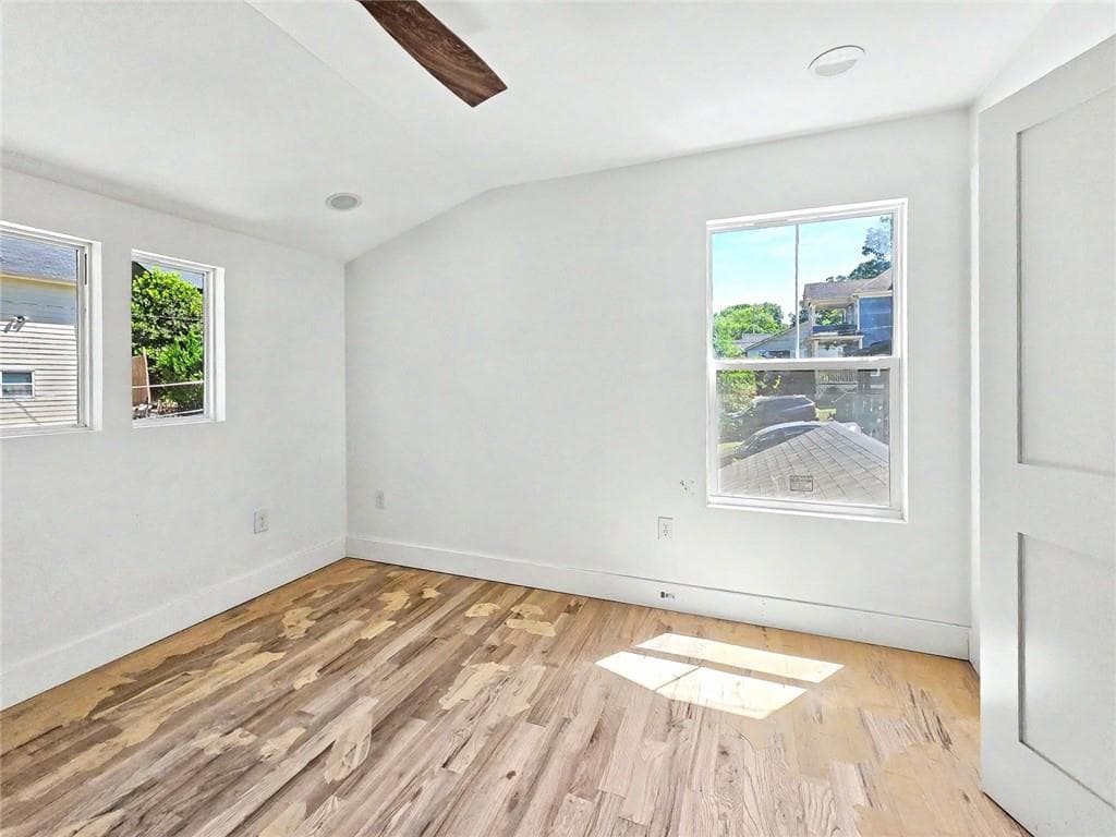 4 bedroom, 3 bathroom, 2,000 sq ft single family residence for sale at 113 Vanira Avenue, Atlanta, GA 30315 — photo 6