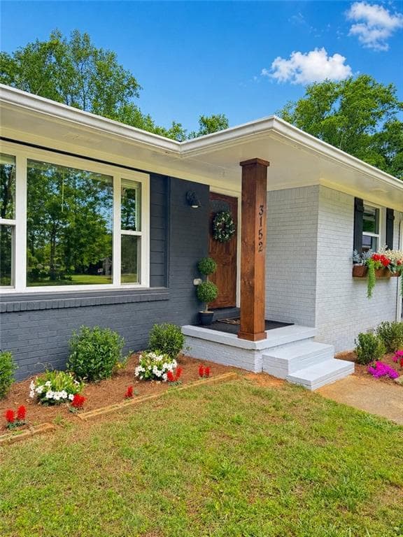 4 bedroom, 3 bathroom, 1,860 sq ft single family residence under contract at 3152 Columbia Woods Drive, Decatur, GA 30032 — photo 2