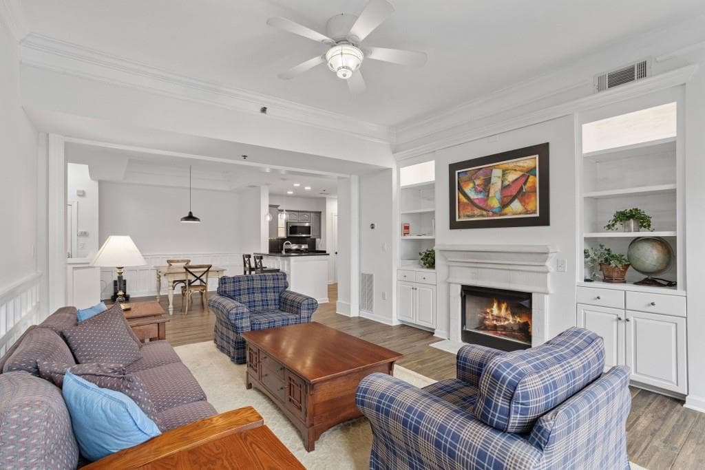 2 bedroom, 2 bathroom, 1,512 sq ft condominium for sale at 850 Piedmont Avenue 1607, Atlanta, GA 30308