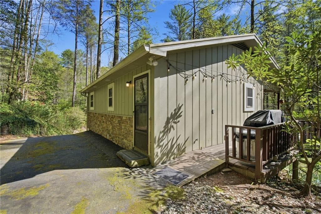 3 bedroom, 2 bathroom, 1,498 sq ft single family residence for sale at 15 Salmon Road, Blairsville, GA 30512 — photo 6