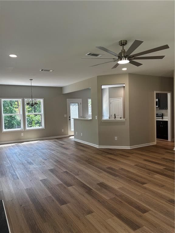 3 bedroom, 3 bathroom, 2,000 sq ft single family residence under contract at 15 Oriole Circle, Monticello, GA 31064 — photo 5