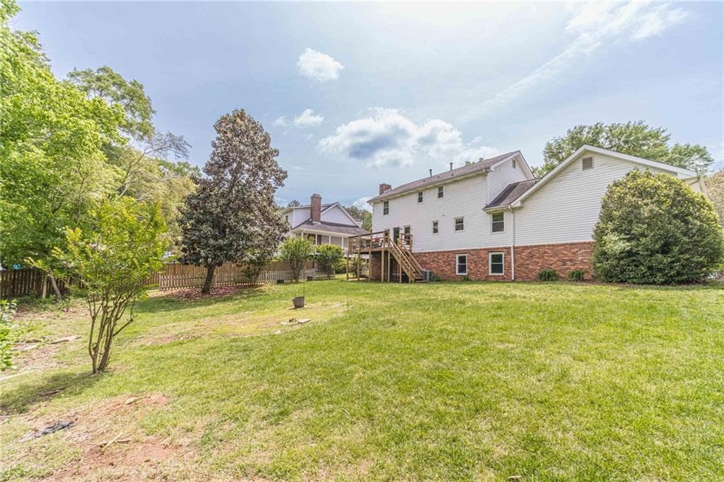 4 bedroom, 3 bathroom, 2,040 sq ft single family residence for sale at 4285 Bending River Trail, Lilburn, GA 30047 — photo 7