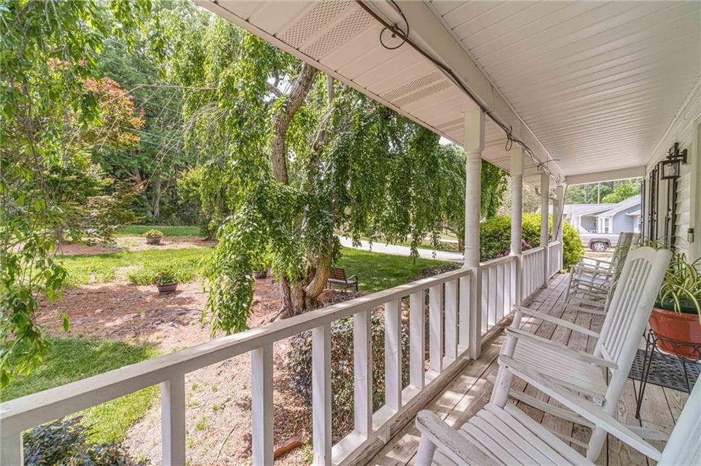 4 bedroom, 3 bathroom, 2,040 sq ft single family residence for sale at 4285 Bending River Trail, Lilburn, GA 30047 — photo 3