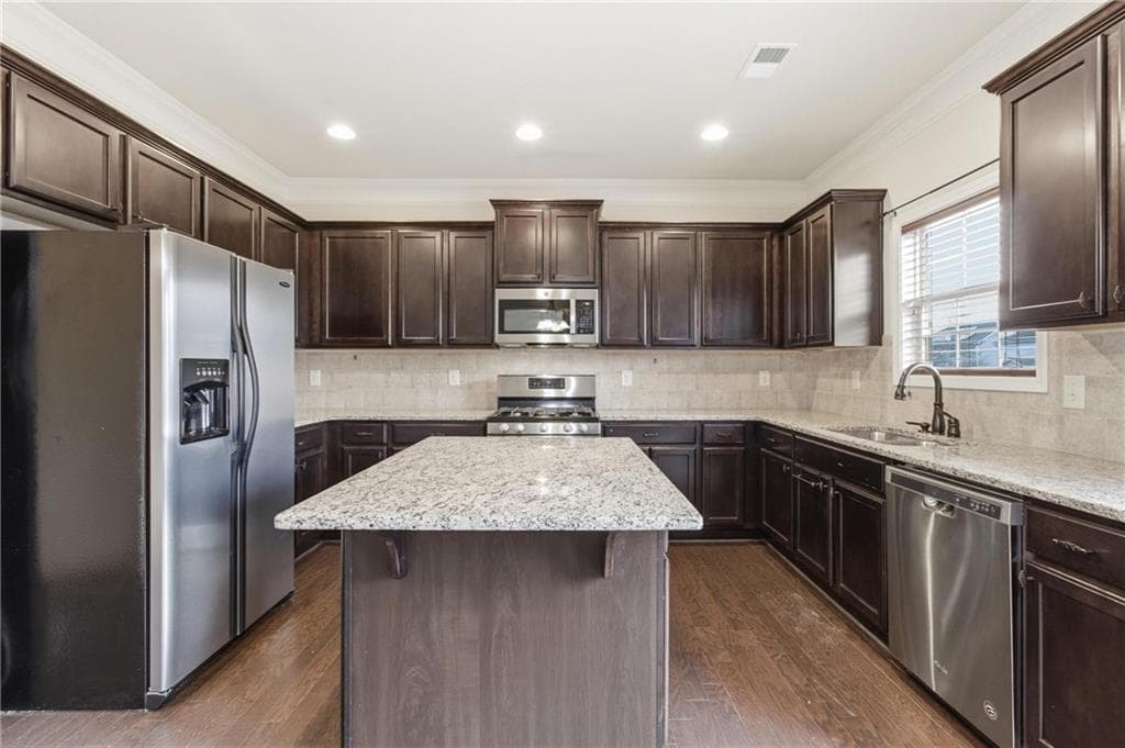 6 bedroom, 6 bathroom, 4,188 sq ft single family residence for sale at 4610 Evandale Way, Cumming, GA 30040 — photo 8