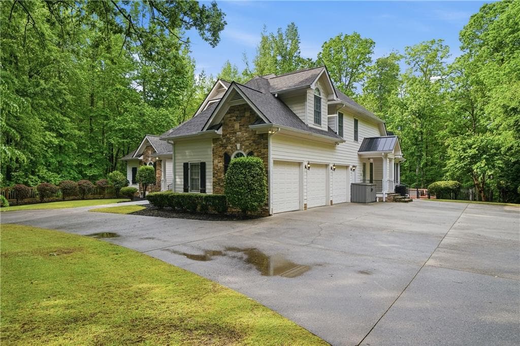 6 bedroom, 5 bathroom, 6,183 sq ft single family residence for sale at 4185 Pool Road, Winston, GA 30187 — photo 6