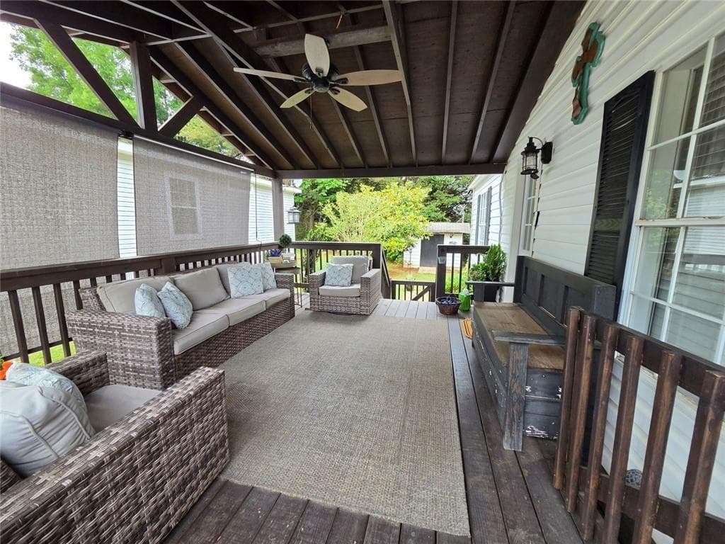 3 bedroom, 2 bathroom, 1,320 sq ft single family residence for sale at 4855 Peachtree Drive, Buford, GA 30518 — photo 4