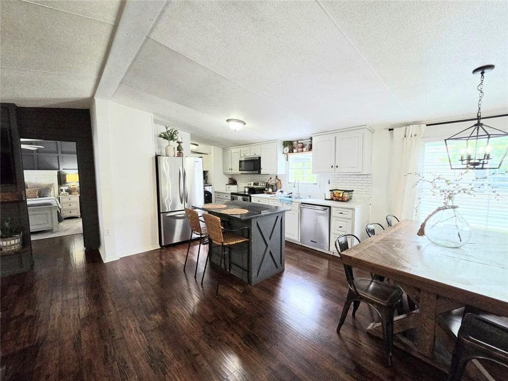 3 bedroom, 2 bathroom, 1,320 sq ft single family residence for sale at 4855 Peachtree Drive, Buford, GA 30518 — photo 7