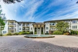 1 bedroom, 1 bathroom, 800 sq ft condominium for sale at 3101 Howell Mill Road 214, Atlanta, GA 30327 — photo 4