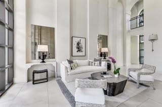 1 bedroom, 1 bathroom, 800 sq ft condominium for sale at 3101 Howell Mill Road 214, Atlanta, GA 30327 — photo 10