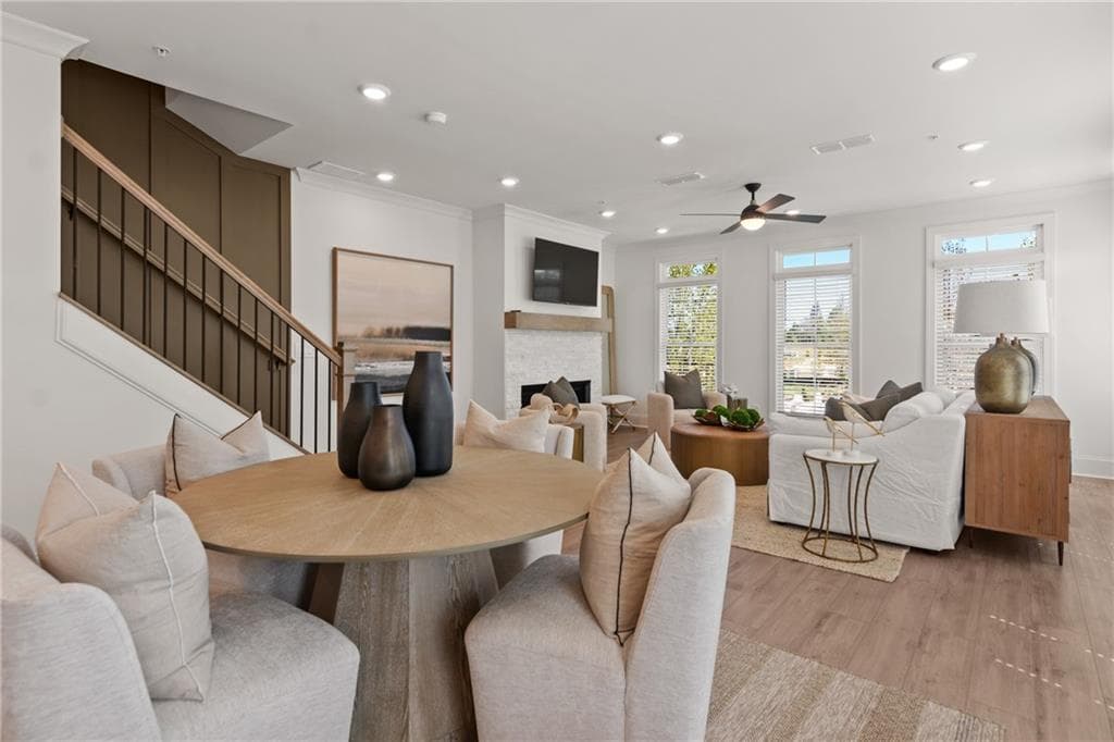 4 bedroom, 4 bathroom, 2,400 sq ft townhouse under contract at 1000 Crown Oak Street 41, Johns Creek, GA 30022 — photo 4