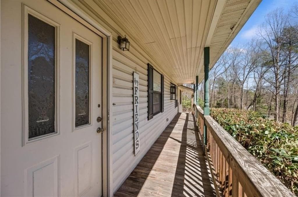 3 bedroom, 2 bathroom, 2,412 sq ft single family residence for sale at 229 Whelchel Road, Dawsonville, GA 30534 — photo 2