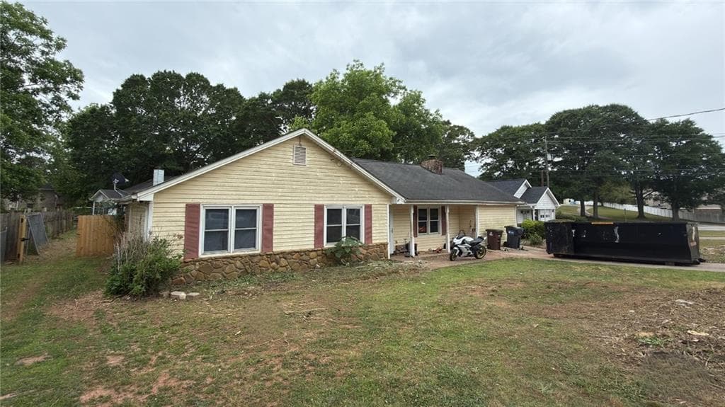 3 bedroom, 2 bathroom, 1,512 sq ft single family residence sold at 201 Cabriolet Trail, Mcdonough, GA 30253