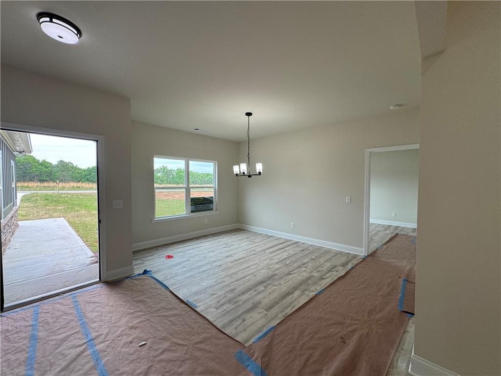 3 bedroom, 2 bathroom, 1,693 sq ft single family residence for sale at 2089 N Hicks Road, Toccoa, GA 30577 — photo 3