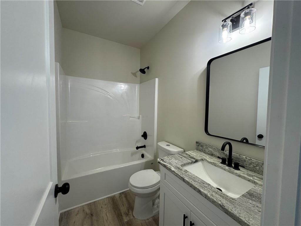 3 bedroom, 2 bathroom, 1,693 sq ft single family residence for sale at 2089 N Hicks Road, Toccoa, GA 30577 — photo 8
