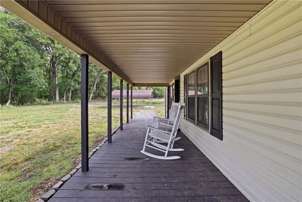 3 bedroom, 2 bathroom, 1,525 sq ft single family residence under contract at 5525 Sandy Cross Road, Carnesville, GA 30521 — photo 4