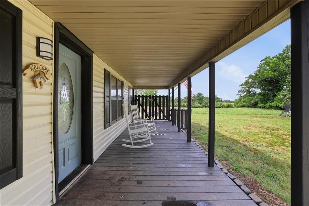 3 bedroom, 2 bathroom, 1,525 sq ft single family residence under contract at 5525 Sandy Cross Road, Carnesville, GA 30521 — photo 5