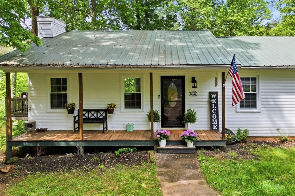 3 bedroom, 2 bathroom, 1,104 sq ft single family residence for sale at 612 Beaver Ridge Road, Jasper, GA 30143 — photo 3