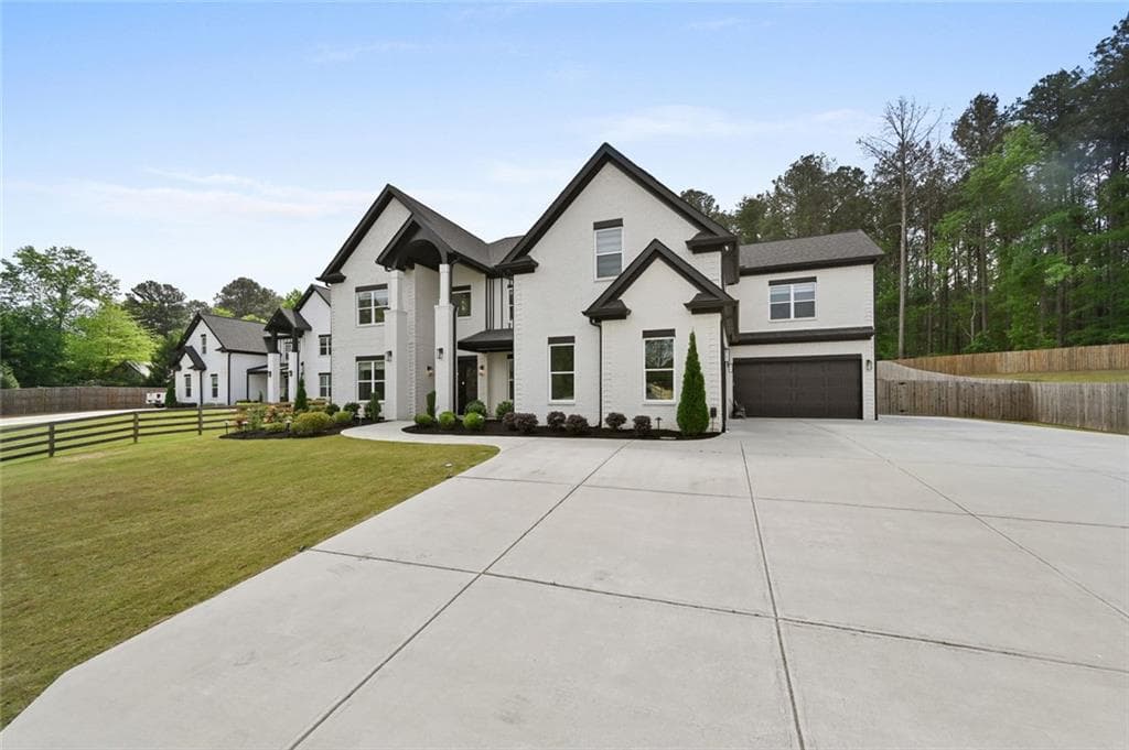 5 bedroom, 6 bathroom, 5,805 sq ft single family residence for sale at 2694 Thompson Mill Road, Buford, GA 30519 — photo 4