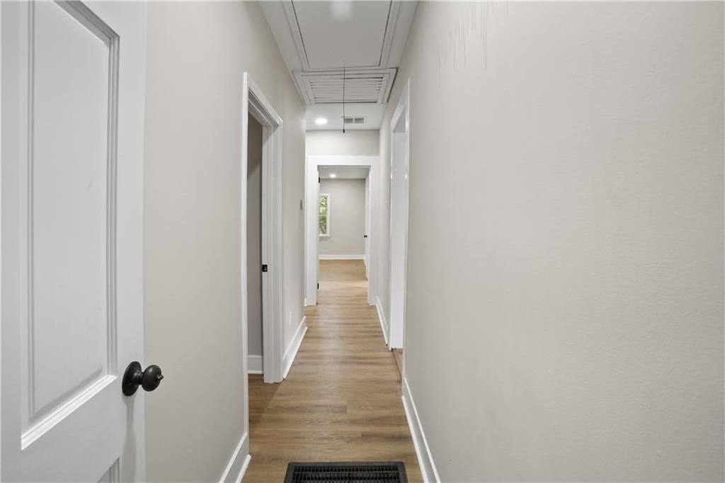 3 bedroom, 2 bathroom, 1,285 sq ft single family residence for sale at 556 Holly Street, Atlanta, GA 30318 — photo 6