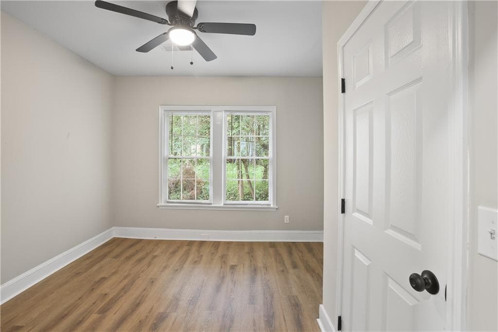3 bedroom, 2 bathroom, 1,285 sq ft single family residence for sale at 556 Holly Street, Atlanta, GA 30318 — photo 7