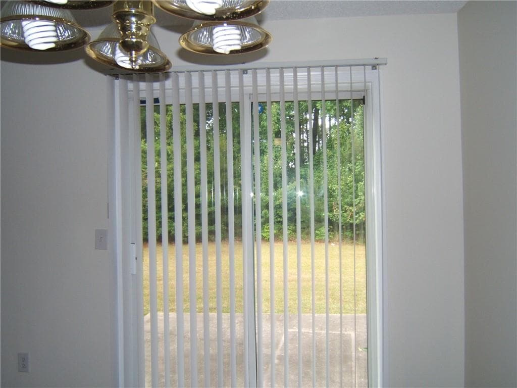 3 bedroom, 3 bathroom, 1,402 sq ft townhouse for rent at 7202 Georges Way, Morrow, GA 30260 for $1,700 a month — photo 3