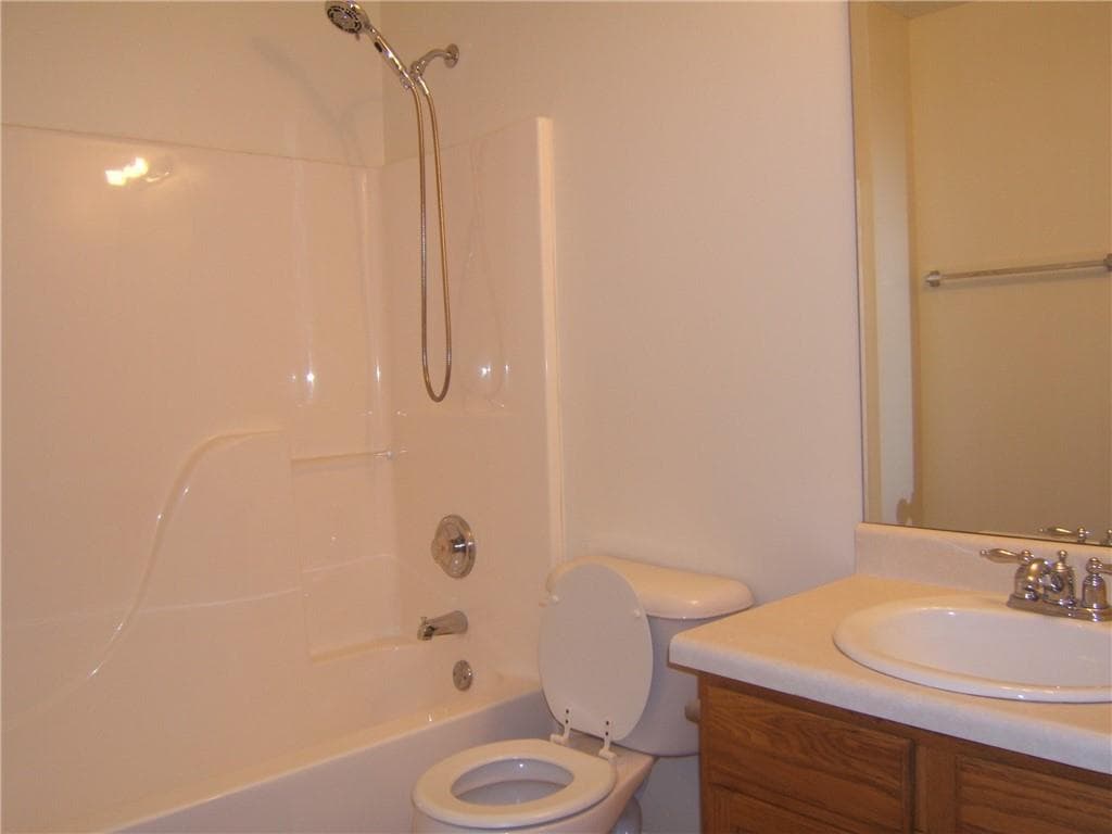 3 bedroom, 3 bathroom, 1,402 sq ft townhouse for rent at 7202 Georges Way, Morrow, GA 30260 for $1,700 a month — photo 5