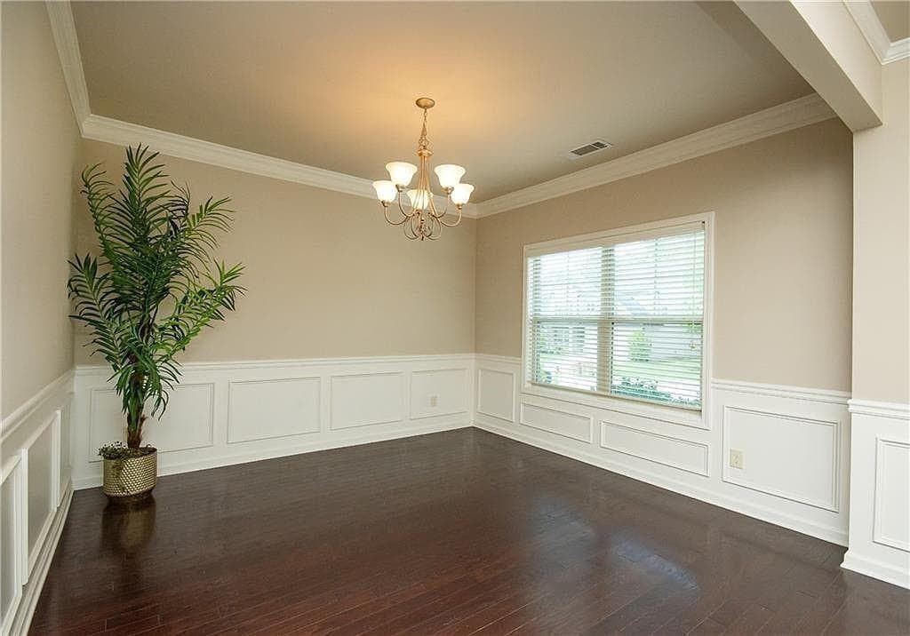 4 bedroom, 3 bathroom, 2,600 sq ft single family residence for rent at 7490 Silk Tree Pointe, Braselton, GA 30517 for $2,450 a month — photo 3