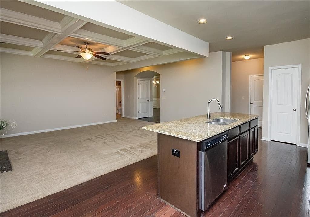 4 bedroom, 3 bathroom, 2,600 sq ft single family residence for rent at 7490 Silk Tree Pointe, Braselton, GA 30517 for $2,450 a month — photo 7