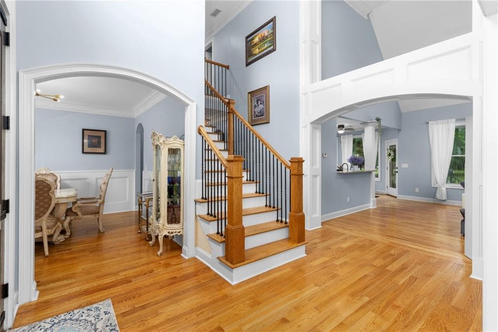 7 bedroom, 6 bathroom, 6,055 sq ft single family residence for sale at 1614 Rucker Road, Alpharetta, GA 30009 — photo 6