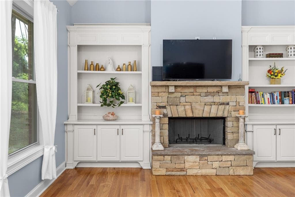 7 bedroom, 6 bathroom, 6,055 sq ft single family residence for sale at 1614 Rucker Road, Alpharetta, GA 30009 — photo 10