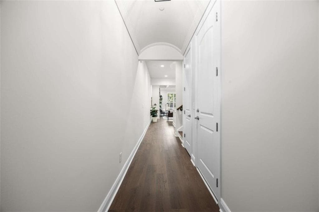 4 bedroom, 4 bathroom, 3,291 sq ft townhouse for sale at 118 Via Roma, Woodstock, GA 30188 — photo 4